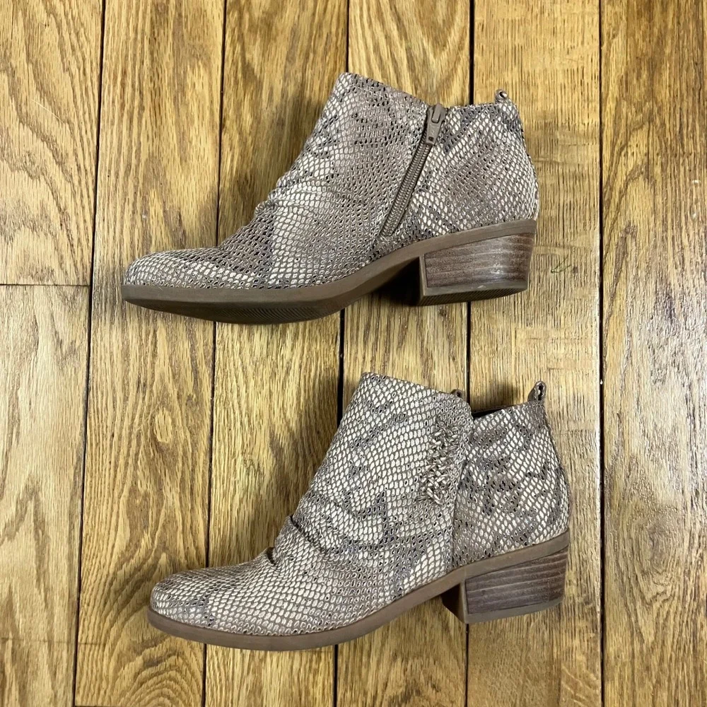 Baretraps Grafton Snake Embossed Ankle Boots Women's 6.5 M Side Zip Block Heel‎